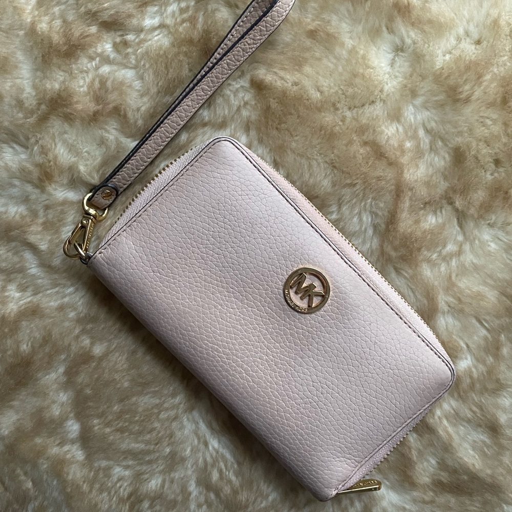 Light pink wristlet